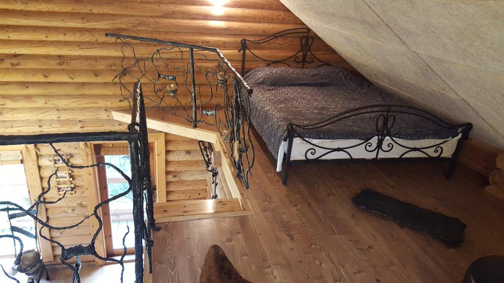 Sveciu Namelis Hotell Šiauliai Exteriör bild