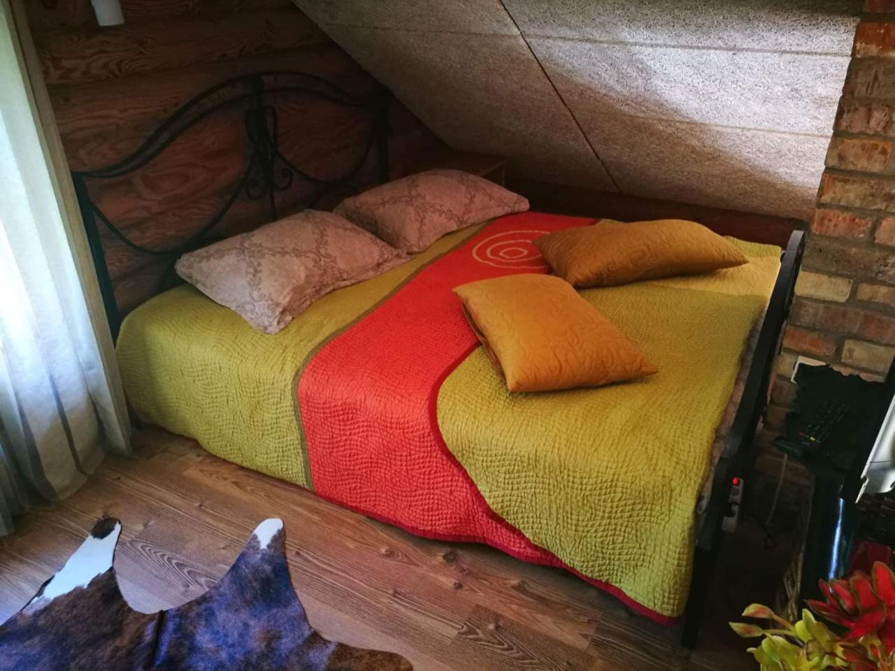 Sveciu Namelis Hotell Šiauliai Exteriör bild